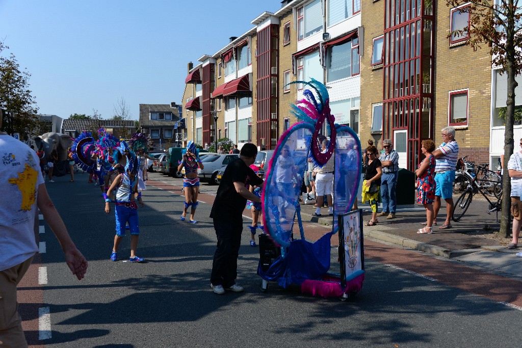 ../Images/Zomercarnaval Noordwijkerhout 111.jpg